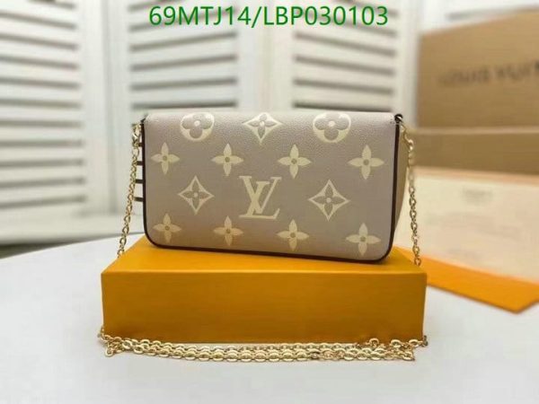 Louis Vuitton AAA+ Replica Designer Clutch LBP0301037921