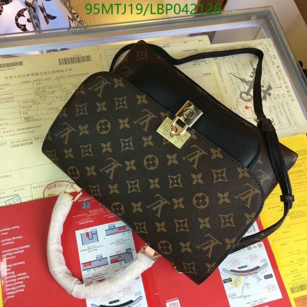 Louis Vuitton AAA+ Replica Monogram Marignan Bag LBP0421261341