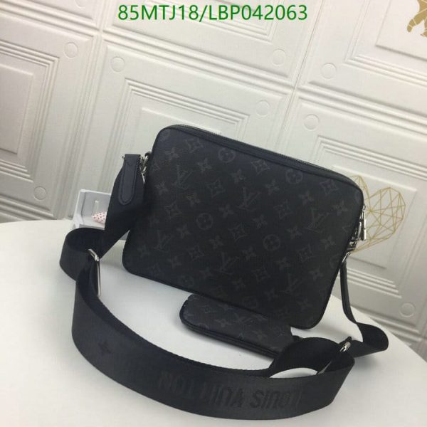 Louis Vuitton AAA+ Replica Inspired Messenger Bag LBP0420630485