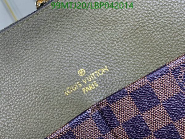 Louis Vuitton AAA+ Replica Shoulder Bag LBP0420140741