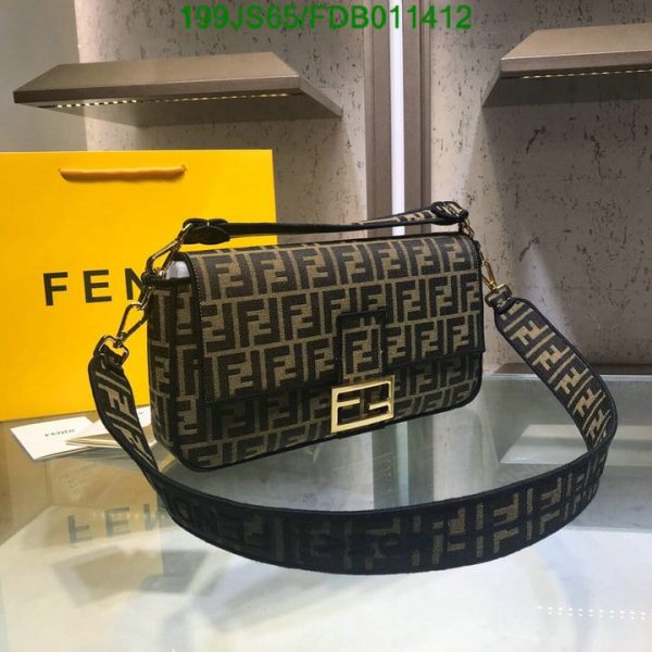 Fendi 1:1 Super High Quality Shoulder Bag FDB0114124643