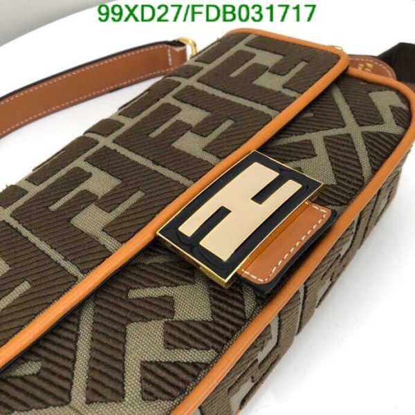 Fendi AAA+ Replica Zucca Baguette Shoulder Bag FDB0317171110