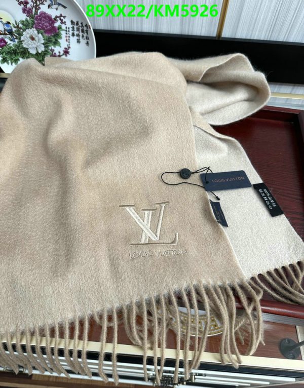 Louis Vuitton Replica Beige Cashmere Fringe Scarf