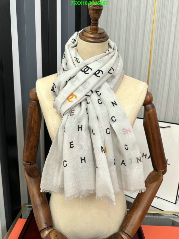 Chanel Replica Black & White Cashmere Woman Shawl/Scarf