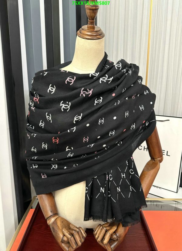 Chanel Replica Black & White Cashmere Woman Shawl/Scarf