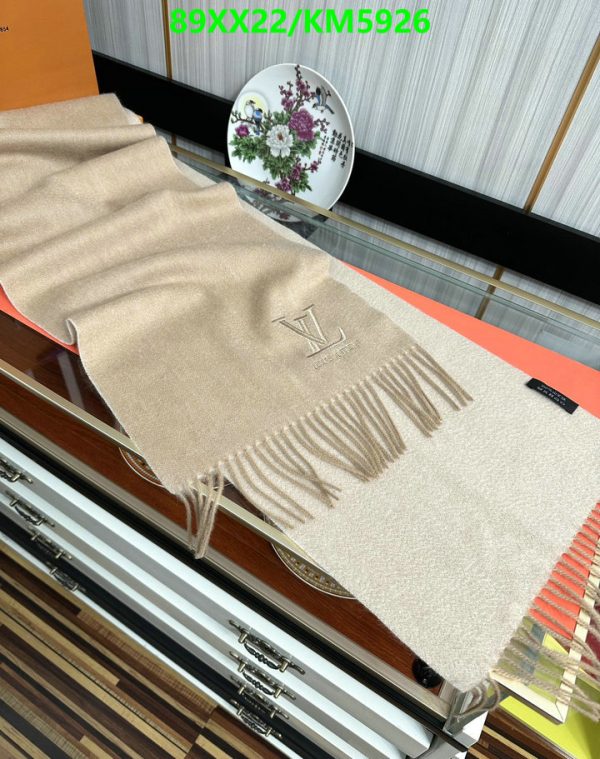 Louis Vuitton Replica Beige Cashmere Fringe Scarf