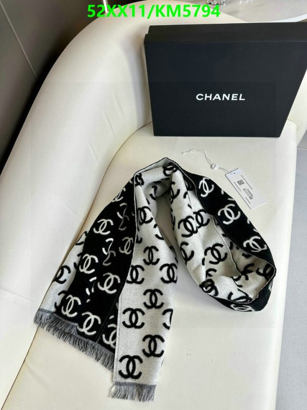 Chanel Replica Wool CC double side Black White Scarf