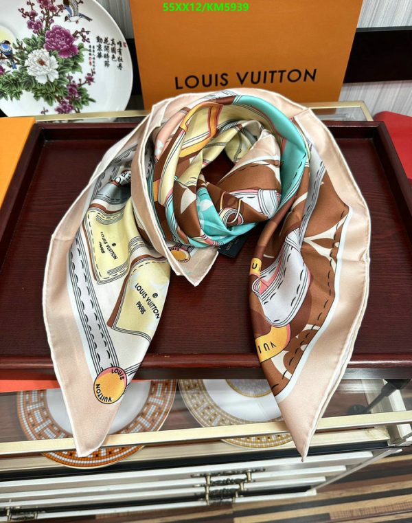 Louis Vuitton Replica Carré Tag Me Square 90