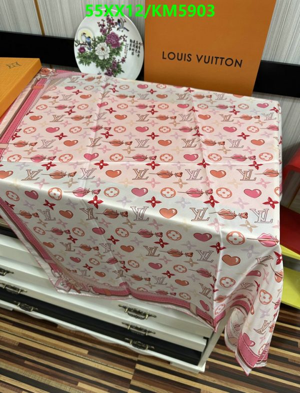 Louis Vuitton Replica Pink Heart Flower Lips VL Logo Print