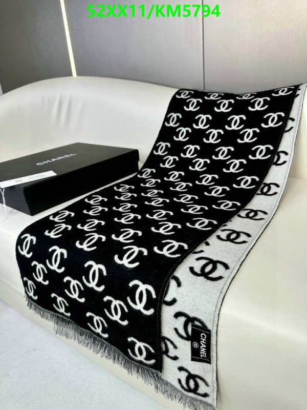 Chanel Replica Wool CC double side Black White Scarf