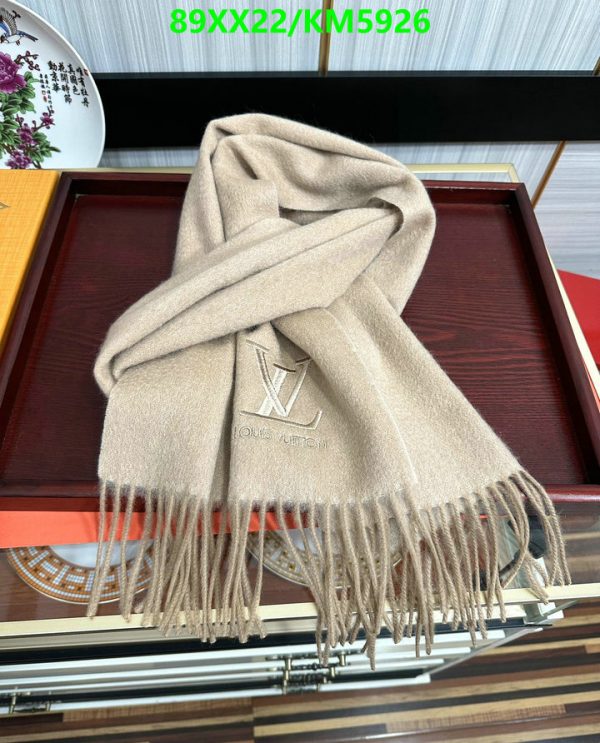 Louis Vuitton Replica Beige Cashmere Fringe Scarf