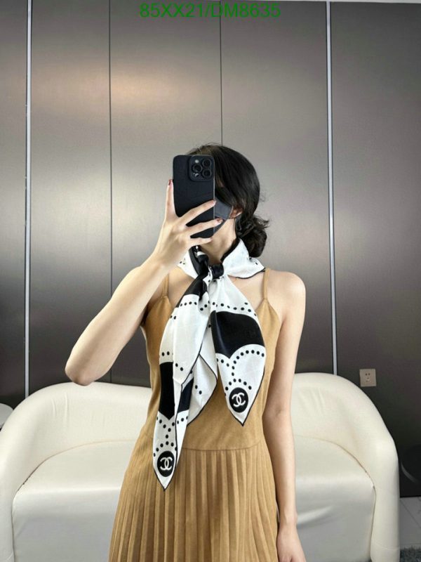 Chanel Replica Coco Mark White x Black Silk Scarf