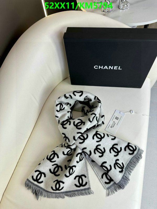 Chanel Replica Wool CC double side Black White Scarf