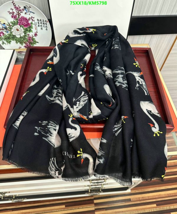 Chanel Replica Winter Cashmere Duck Shawl & Scarf