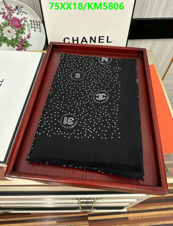 Chanel Replica Cashmere Coco Mark Stall Black Dot Scarf