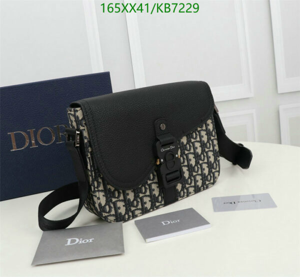 Christian Dior 1:1 Mirror Oblique Jacquard Saddle Bag With Strap