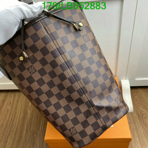 Louis Vuitton 1:1 Mirror Replica Monogram Canvas Neverfull