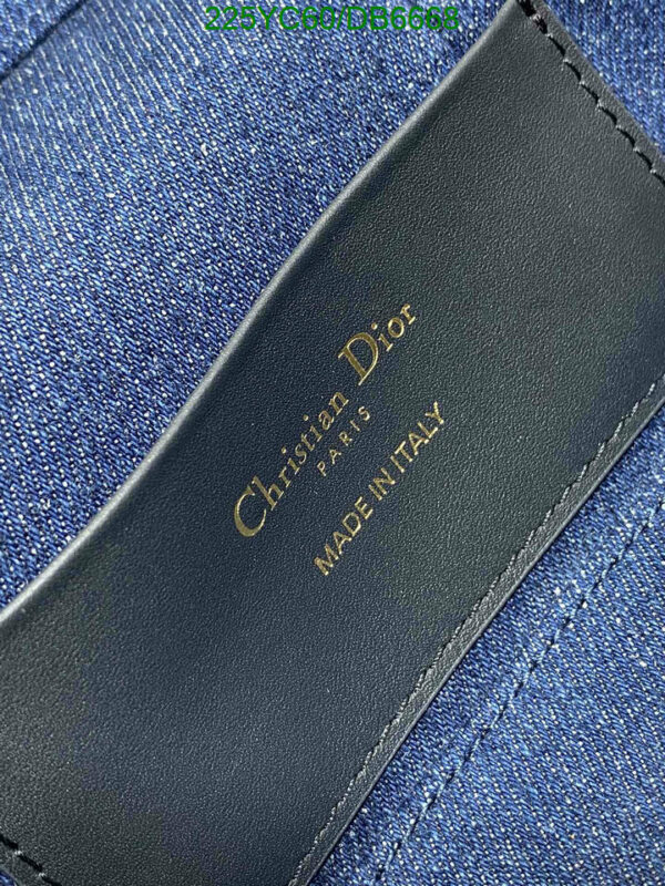 Christian Dior 1:1 Mirror 30 Blue Montaigne Mini Vanity Case