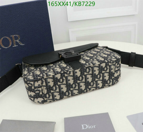 Christian Dior 1:1 Mirror Oblique Jacquard Saddle Bag With Strap