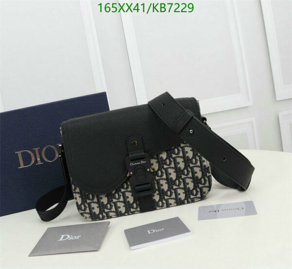 Christian Dior 1:1 Mirror Oblique Jacquard Saddle Bag With Strap