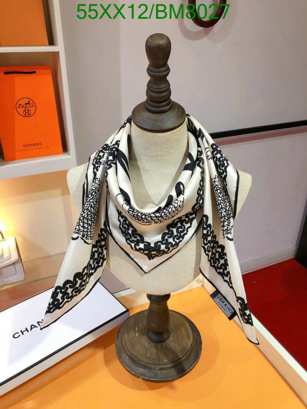 Chanel Replica Silk Interlocking Camelias Square Scarf