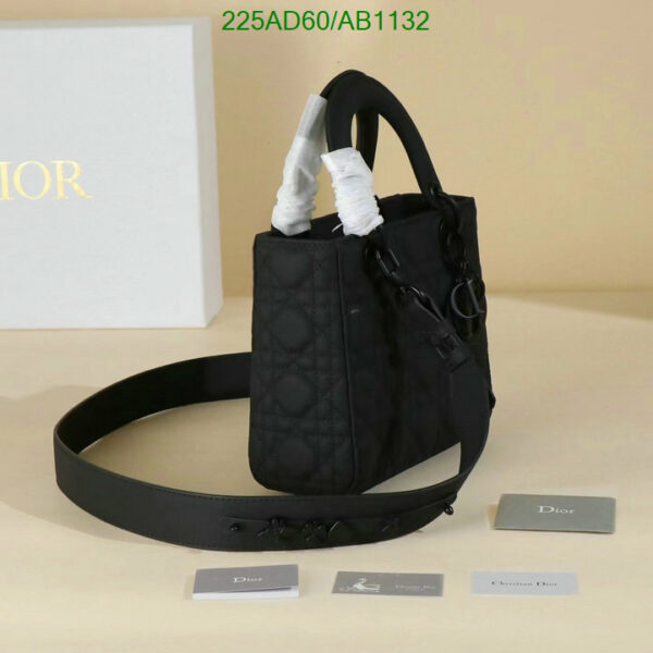 Christian Dior 1:1 Mirror Cannage Lady Dior Black Bag