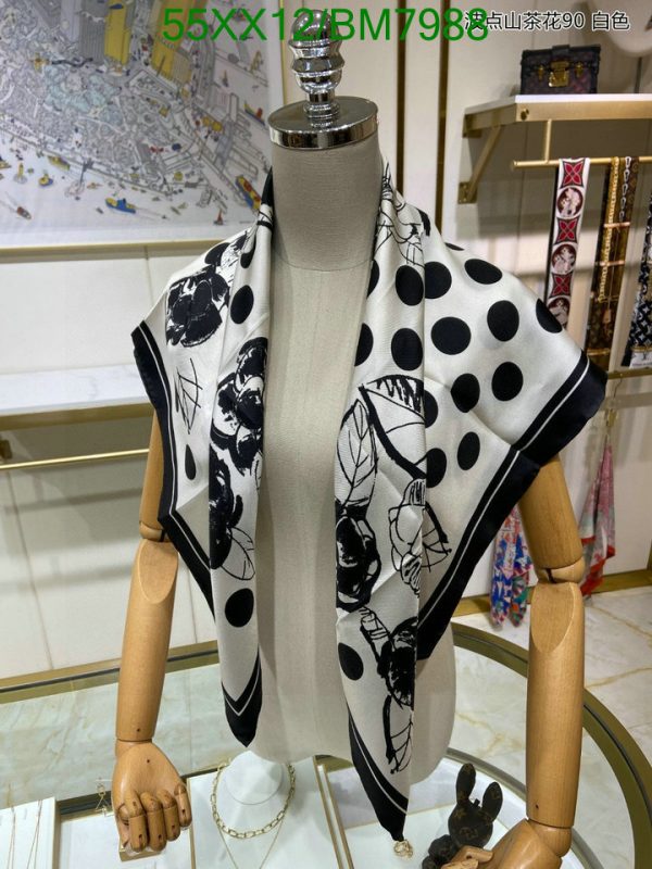 Chanel Replica Silk Black/White Woman Square Scarf