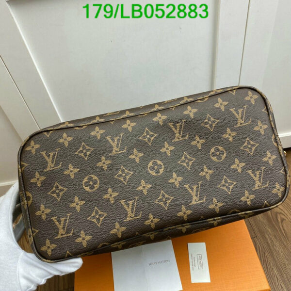 Louis Vuitton 1:1 Mirror Replica Monogram Canvas Neverfull