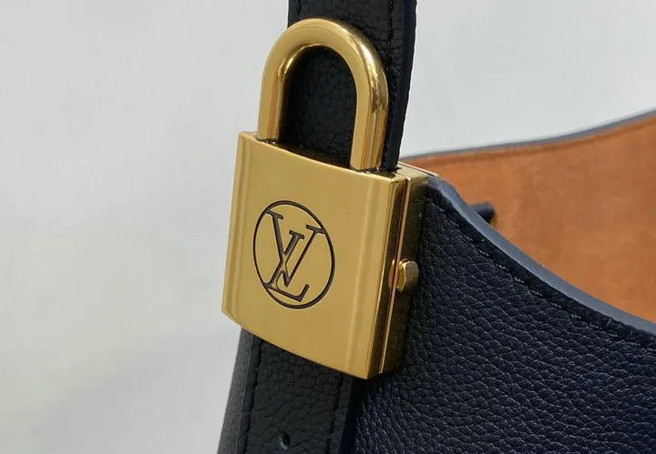 Louis Vuitton 1:1 Mirror Replica PM Low Key Grained Hobo Louis Vuitton Replica Neverfull Louis Vuitton 1:1 Mirror Replica PM Low Key Grained Hobo Louis Vuitton Replica Neverfull
