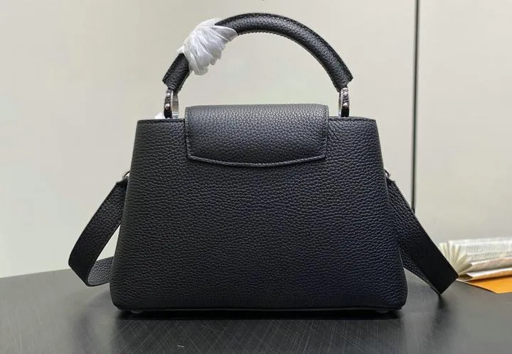 Louis Vuitton 1:1 Mirror Replica Capucines BB Black Capucines Louis Vuitton Replica Capucines Louis Vuitton 1:1 Mirror Replica Capucines BB Black Capucines Louis Vuitton Replica Capucines