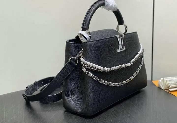 Louis Vuitton 1:1 Mirror Replica Capucines BB Black Capucines Louis Vuitton Replica Capucines Louis Vuitton 1:1 Mirror Replica Capucines BB Black Capucines Louis Vuitton Replica Capucines