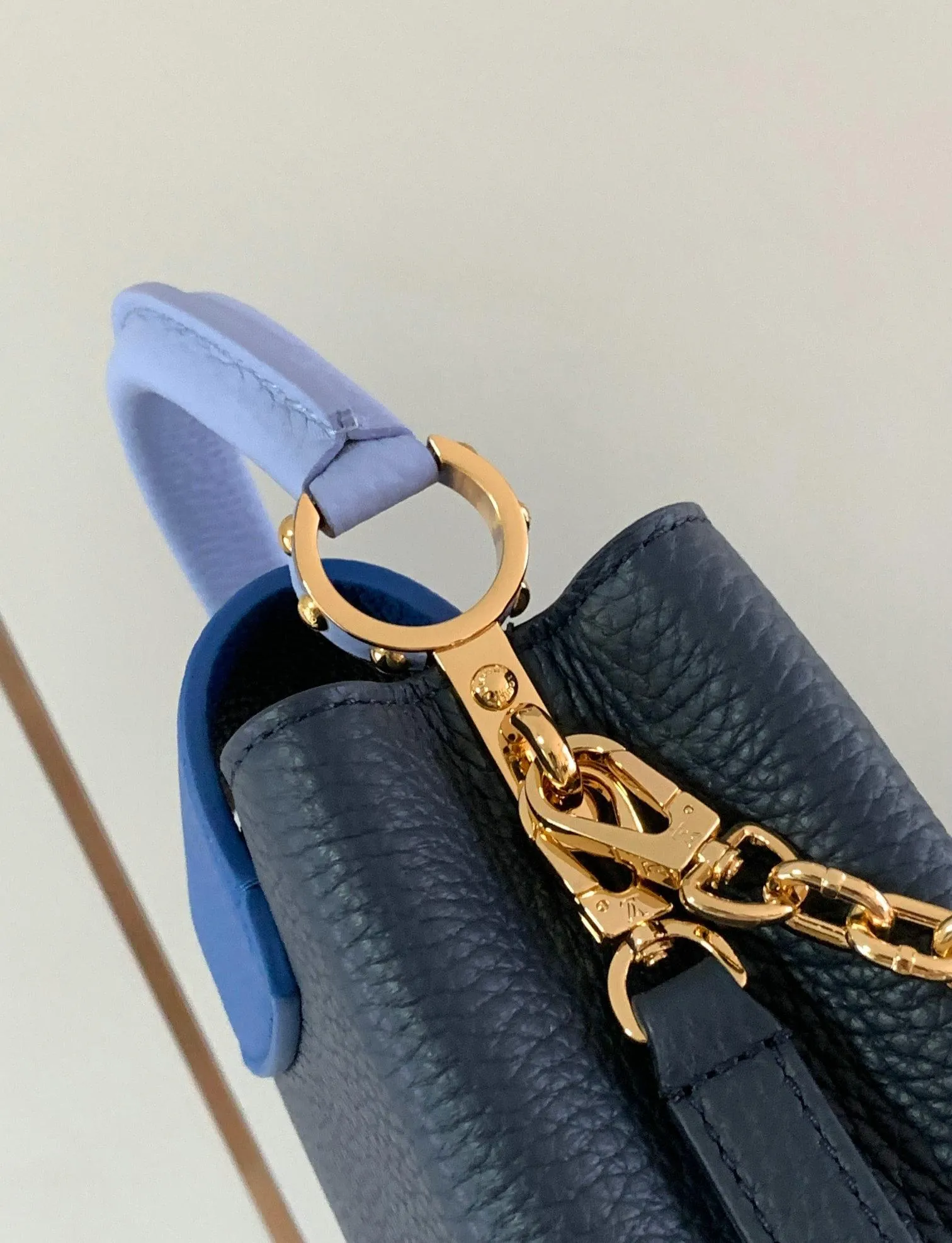 Louis Vuitton 1:1 Mirror Replica Capucines Mini Louis Vuitton Replica Capucines Louis Vuitton 1:1 Mirror Replica Capucines Mini Louis Vuitton Replica Capucines