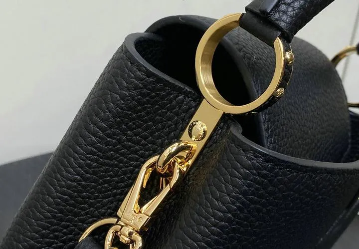 Louis Vuitton 1:1 Mirror Replica My Capucines Bag Louis Vuitton Replica Capucines Louis Vuitton 1:1 Mirror Replica My Capucines Bag Louis Vuitton Replica Capucines