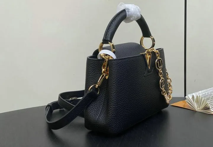 Louis Vuitton 1:1 Mirror Replica My Capucines Bag Louis Vuitton Replica Capucines Louis Vuitton 1:1 Mirror Replica My Capucines Bag Louis Vuitton Replica Capucines