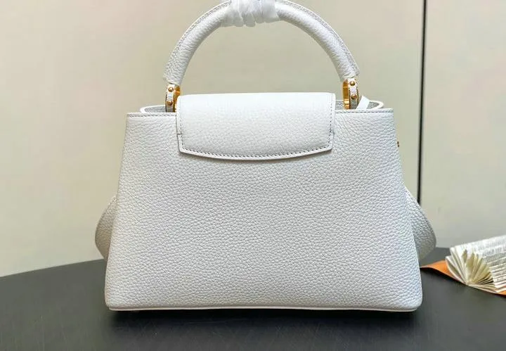 Louis Vuitton 1:1 Mirror Replica Capucines BB White Gold Capucines Louis Vuitton Replica Capucines Louis Vuitton 1:1 Mirror Replica Capucines BB White Gold Capucines Louis Vuitton Replica Capucines