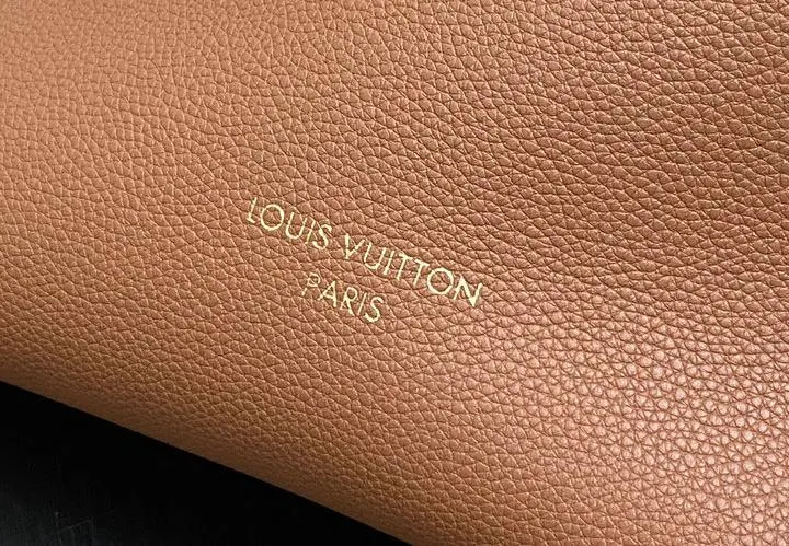 Louis Vuitton 1:1 Mirror Replica PM Low Key Grained Hobo Louis Vuitton Replica Neverfull Louis Vuitton 1:1 Mirror Replica PM Low Key Grained Hobo Louis Vuitton Replica Neverfull