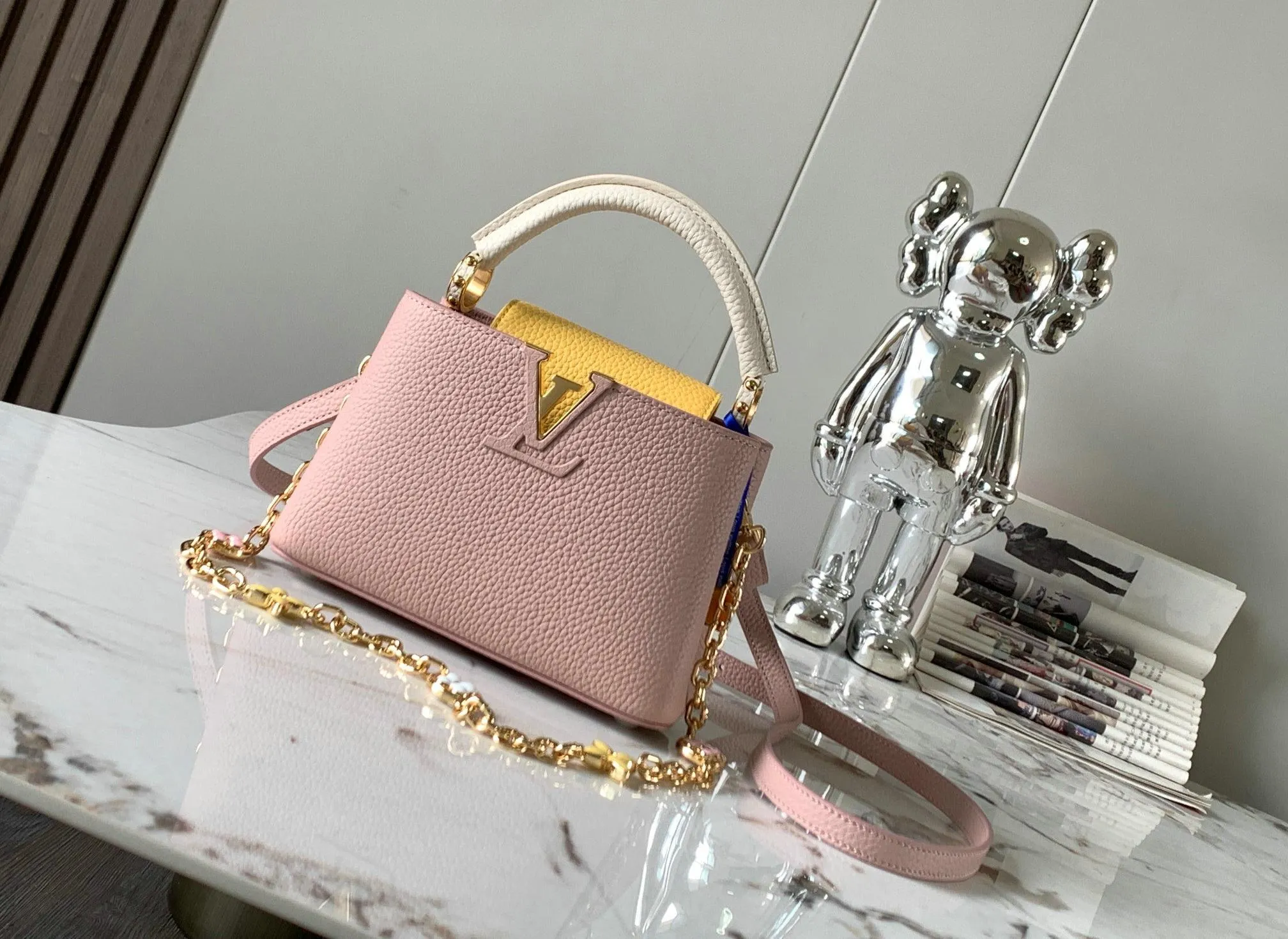 Louis Vuitton 1:1 Mirror Replica Capucines Mini Louis Vuitton Replica Capucines Louis Vuitton 1:1 Mirror Replica Capucines Mini Louis Vuitton Replica Capucines