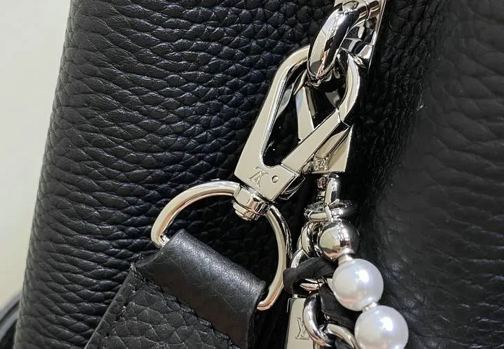 Louis Vuitton 1:1 Mirror Replica Capucines BB Black Capucines Louis Vuitton Replica Capucines Louis Vuitton 1:1 Mirror Replica Capucines BB Black Capucines Louis Vuitton Replica Capucines