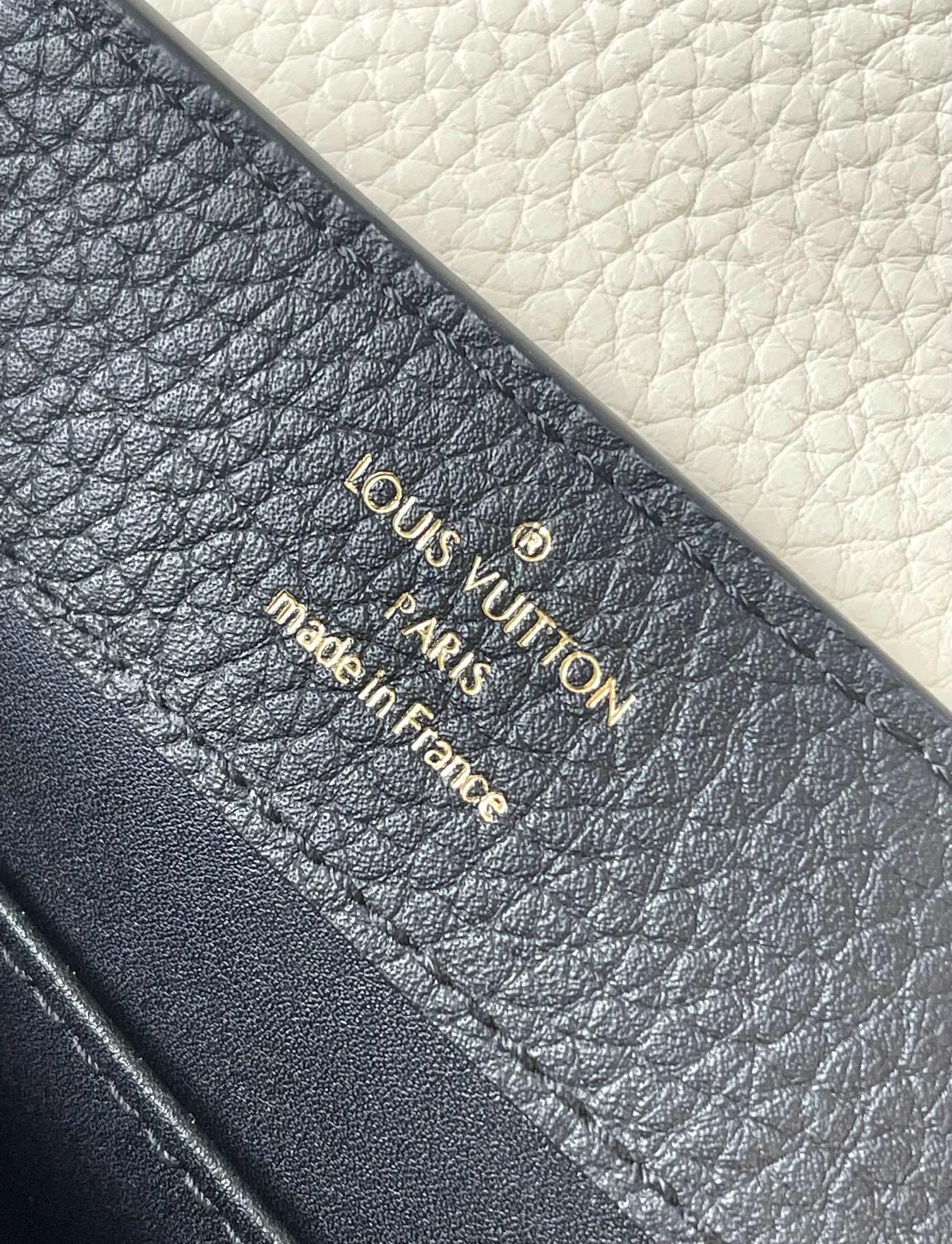 Louis Vuitton 1:1 Mirror Replica Capucines Mini Louis Vuitton Replica Capucines Louis Vuitton 1:1 Mirror Replica Capucines Mini Louis Vuitton Replica Capucines