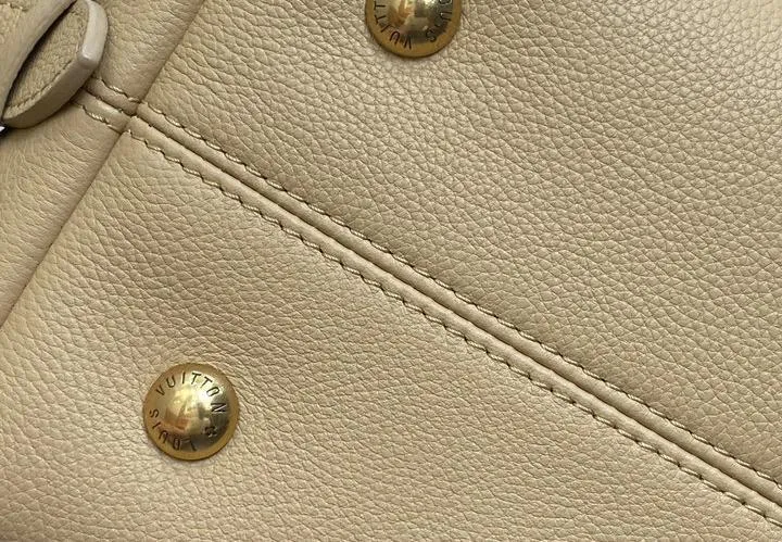 Louis Vuitton 1:1 Mirror Replica PM Low Key Grained Hobo Louis Vuitton Replica Neverfull Louis Vuitton 1:1 Mirror Replica PM Low Key Grained Hobo Louis Vuitton Replica Neverfull