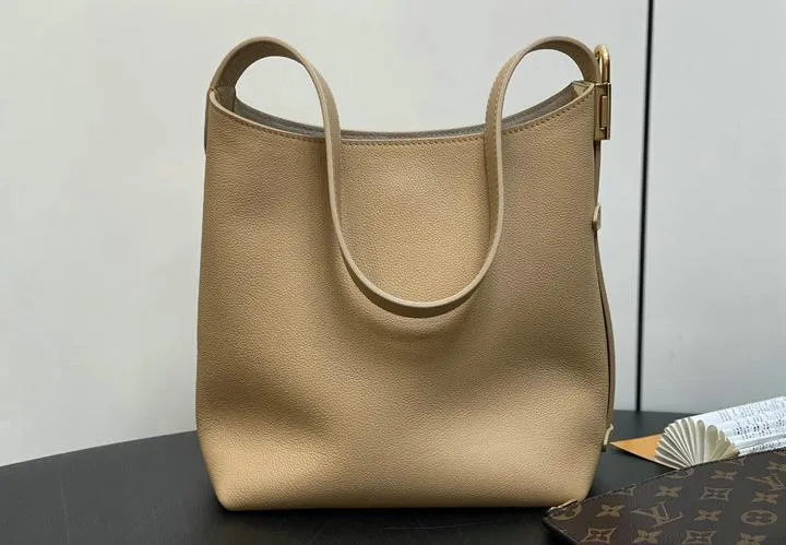 Louis Vuitton 1:1 Mirror Replica PM Low Key Grained Hobo Louis Vuitton Replica Neverfull Louis Vuitton 1:1 Mirror Replica PM Low Key Grained Hobo Louis Vuitton Replica Neverfull