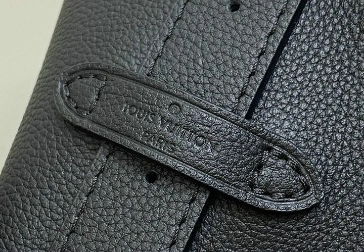 Louis Vuitton 1:1 Mirror Replica PM Low Key Grained Hobo Louis Vuitton Replica Neverfull Louis Vuitton 1:1 Mirror Replica PM Low Key Grained Hobo Louis Vuitton Replica Neverfull