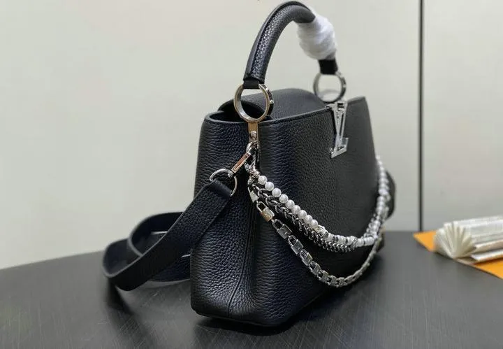 Louis Vuitton 1:1 Mirror Replica Capucines BB Black Capucines Louis Vuitton Replica Capucines Louis Vuitton 1:1 Mirror Replica Capucines BB Black Capucines Louis Vuitton Replica Capucines