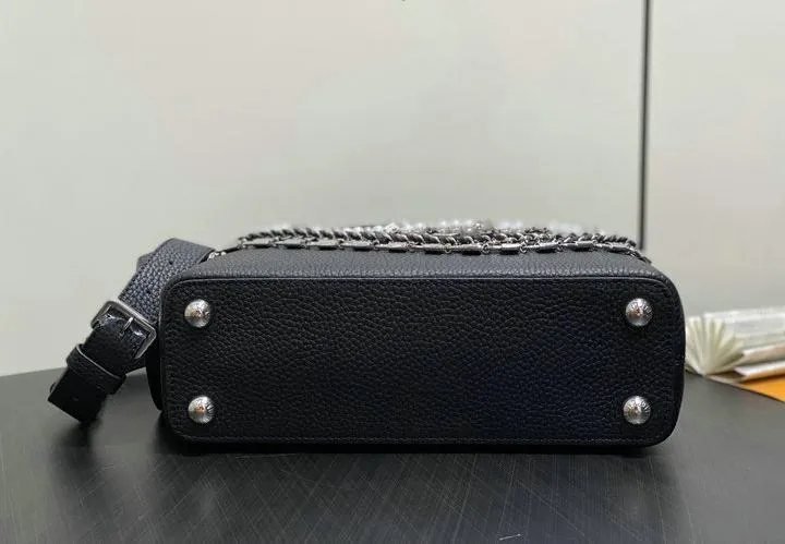 Louis Vuitton 1:1 Mirror Replica Capucines BB Black Capucines Louis Vuitton Replica Capucines Louis Vuitton 1:1 Mirror Replica Capucines BB Black Capucines Louis Vuitton Replica Capucines