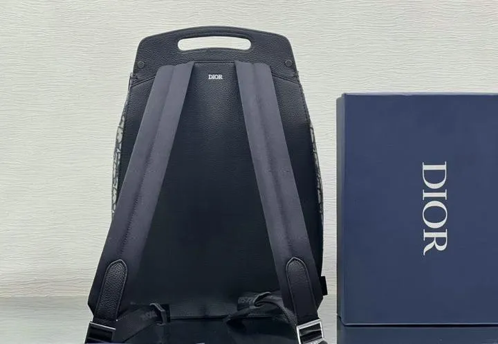 Dior 1:1 Mirror Replica Gallop Navy Oblique Saddle Backpack 40CM/15.7IN Christian Dior Replica Backpacks Dior 1:1 Mirror Replica Gallop Navy Oblique Saddle Backpack 40CM/15.7IN Christian Dior Replica Backpacks