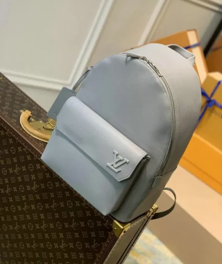 Louis Vuitton 1:1 Mirror Replica Backpack Take Off Aerogram Louis Vuitton Replica Discovery