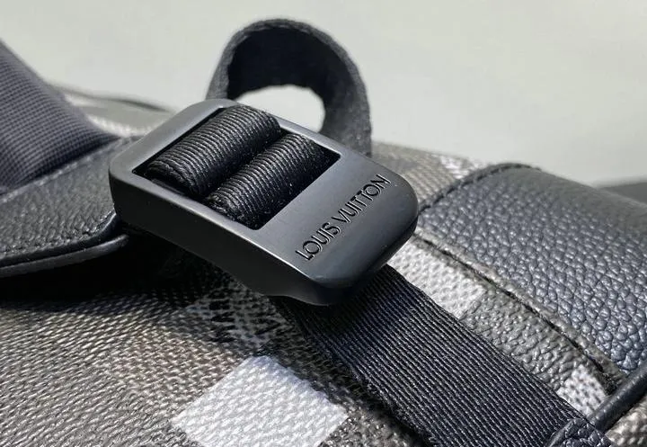 Louis Vuitton 1:1 Mirror Replica Christopher MM D16 Damoflage Louis Vuitton Replica Christopher Louis Vuitton 1:1 Mirror Replica Christopher MM D16 Damoflage Louis Vuitton Replica Christopher