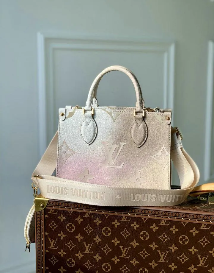 Louis Vuitton 1:1 Mirror Replica Ivory OnTheGo PM Monogram Empreinte Louis Vuitton Replica Onthego Louis Vuitton 1:1 Mirror Replica Ivory OnTheGo PM Monogram Empreinte Louis Vuitton Replica Onthego