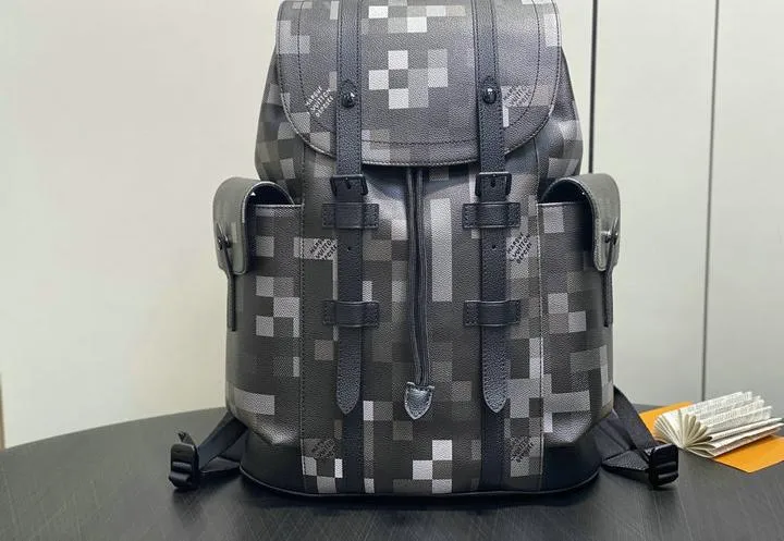 Louis Vuitton 1:1 Mirror Replica Christopher MM D16 Damoflage Louis Vuitton Replica Christopher Louis Vuitton 1:1 Mirror Replica Christopher MM D16 Damoflage Louis Vuitton Replica Christopher