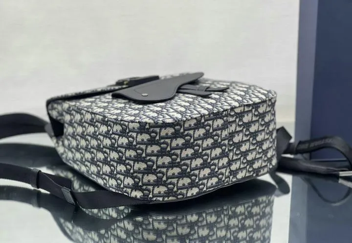 Dior 1:1 Mirror Replica Gallop Navy Oblique Saddle Backpack 40CM/15.7IN Christian Dior Replica Backpacks Dior 1:1 Mirror Replica Gallop Navy Oblique Saddle Backpack 40CM/15.7IN Christian Dior Replica Backpacks